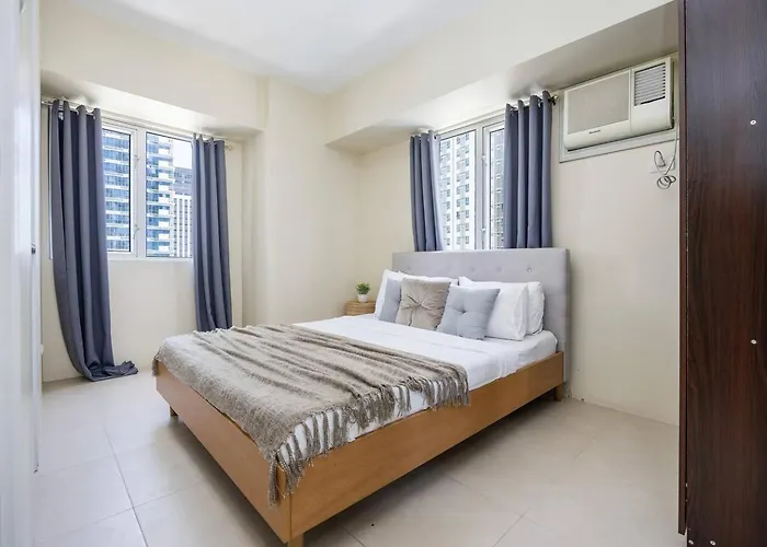 Furnished 2-bedroom In Avida Towers Riala, It Park With Fast Wifi, Netflix, Pool And *
