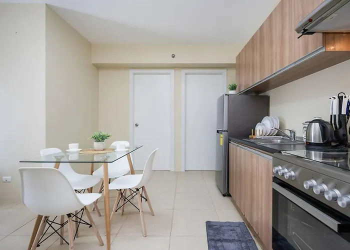 Furnished 2-bedroom In Avida Towers Riala, It Park With Fast Wifi, Netflix, Pool And Apartment *