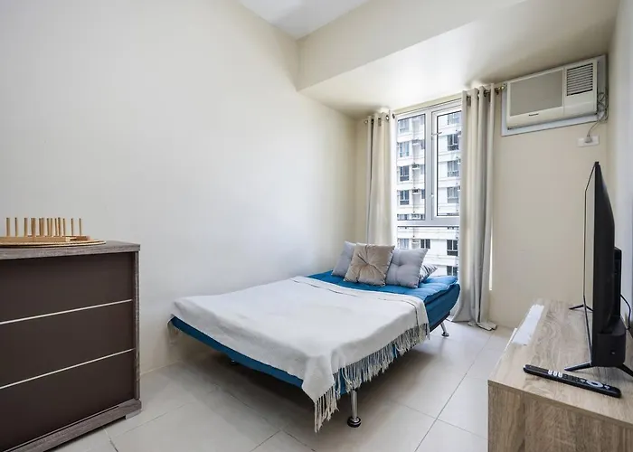 Furnished 2-bedroom In Avida Towers Riala, It Park With Fast Wifi, Netflix, Pool And Apartment Cebu