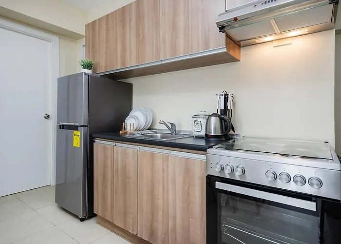 Furnished 2-bedroom In Avida Towers Riala, It Park With Fast Wifi, Netflix, Pool And *