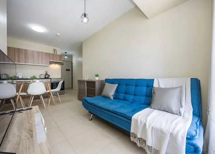 Apartment Furnished 2-bedroom In Avida Towers Riala, It Park With Fast Wifi, Netflix, Pool And