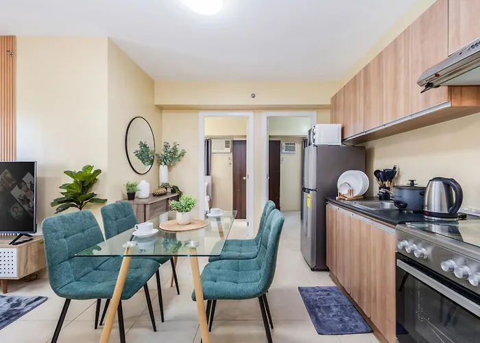 Furnished 2-bedroom In Avida Towers Riala, It Park With Fast Wifi, Netflix, Pool And Apartment Cebu