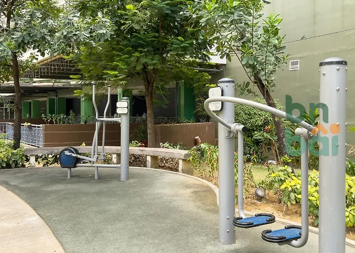 Furnished 2-bedroom In Avida Towers Riala, It Park With Fast Wifi, Netflix, Pool And Apartment