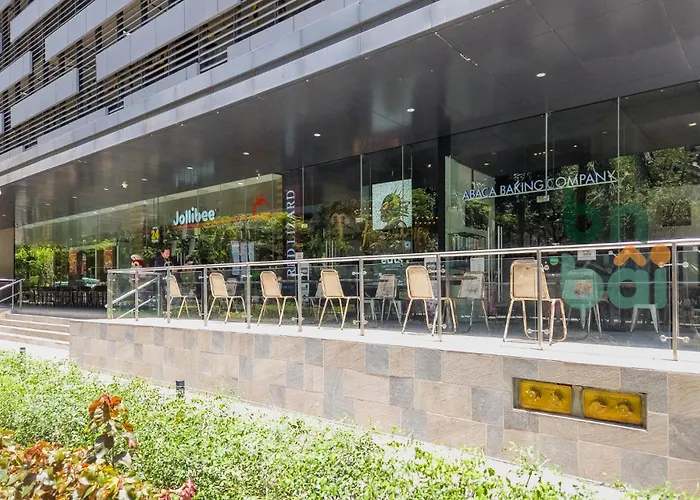 Furnished 2-bedroom In Avida Towers Riala, It Park With Fast Wifi, Netflix, Pool And Apartment *